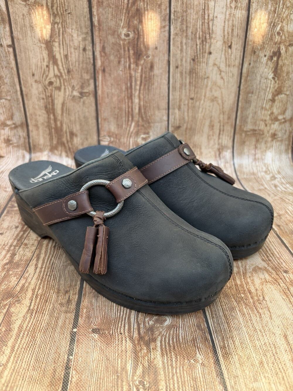 DANSKO LEANNE WOMENS BLACK LEATHER CLOG MULE TASSEL STRAP SIZE 8.5-9 - Picture 1 of 11